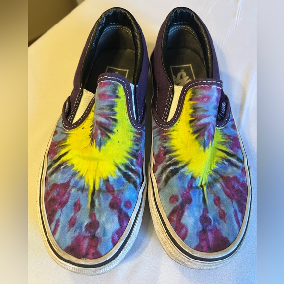 Kids’ Tie-Dyed Vans Classic Slip On - Picture 1 of 5